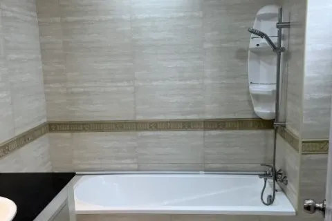 Condo in Khlong Toei, Bangkok, Thailand, 3 bedrooms № 214523 - photo 21