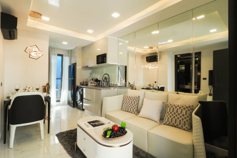 Condo in Bang Lamung, Thailand, 1 bedroom  № 178105