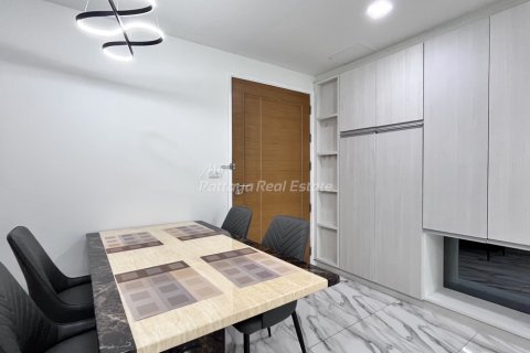 Condo in Bang Lamung, Thailand, 2 bedrooms  № 178107 - photo 2