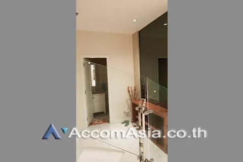 Duplex in Khlong Toei, Bangkok, Thailand 2 Schlafzimmer № 215412 - Foto 5