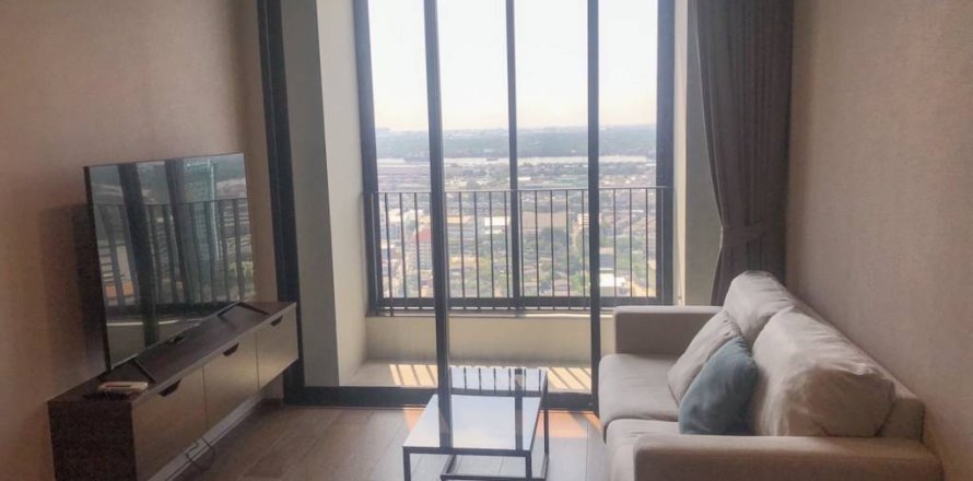 Condo in Khlong Toei, Bangkok, Thailand, 1 bedroom  № 173032