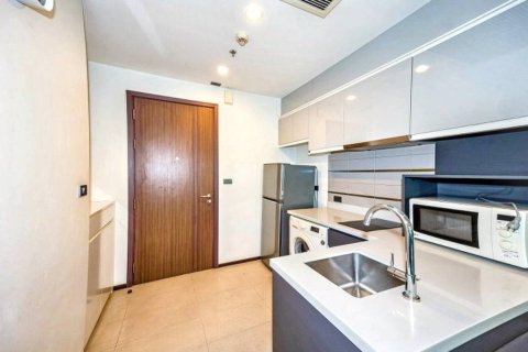 Condo in Khlong Toei, Bangkok, Thailand, 1 bedroom  № 173034 - photo 5