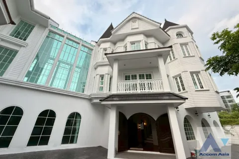 Casa de 4 dormitorios en Bang Na, Bangkok, Tailandia № 214341 - foto 3