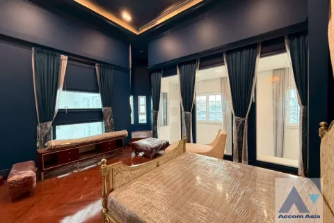 Casa de 4 dormitorios en Bang Na, Bangkok, Tailandia № 214341 - foto 21