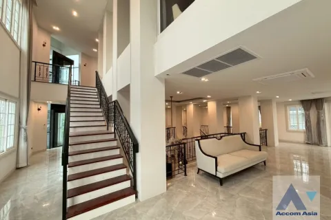 Casa de 4 dormitorios en Bang Na, Bangkok, Tailandia № 214341 - foto 8