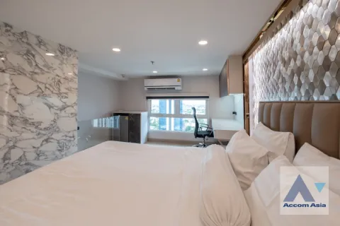 Ático de 4 dormitorios en Watthana, Bangkok, Tailandia № 214344 - foto 11