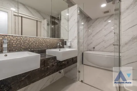 Ático de 4 dormitorios en Watthana, Bangkok, Tailandia № 214344 - foto 16