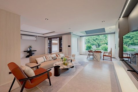 House in Phra Khanong, Bangkok, Thailand 6 bedrooms № 136010 - photo 3