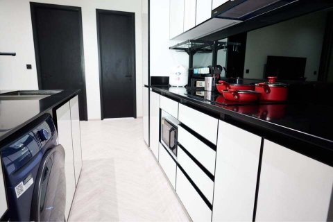 Кондоминиум с 2 спальнями в Кхлонг Сане, Бангкок, Таиланд № 136005 - фото 6