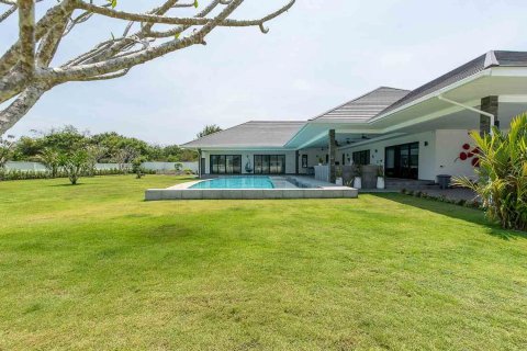 Вилла в Хуа Хине, Таиланд с 4 спальнями  № 140682 - фото 5