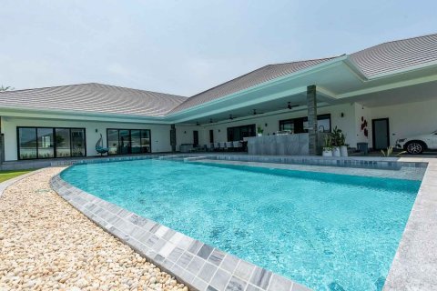 Вилла в Хуа Хине, Таиланд с 4 спальнями  № 140682 - фото 9