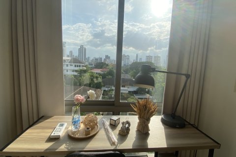 Condo à Watthana, Bangkok, Thaïlande, 2 chambres  № 200781