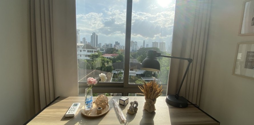 Condo à Watthana, Bangkok, Thaïlande, 2 chambres № 200781