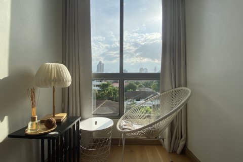 Condo à Watthana, Bangkok, Thaïlande, 2 chambres № 200781 - photo 6