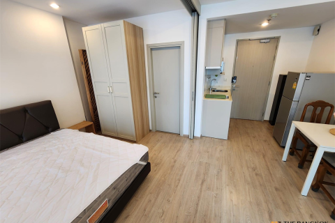 Condo in Bangkok, Thailand, 1 bedroom  № 188786 - photo 4