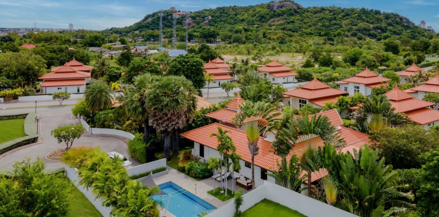 Villa à Hua Hin, Thaïlande 5 chambres № 145556