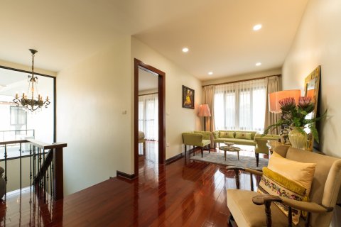 Villa in Saraphi, Thailand 4 bedrooms № 133912 - photo 14