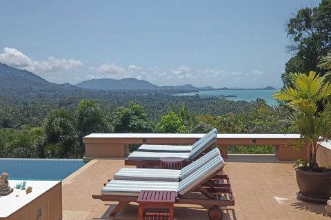 Villa in Ko Samui, Thailand 4 bedrooms № 170917 - photo 1