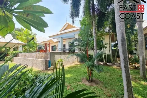 Casa de 3 dormitorios en Pattaya, Tailandia № 213116 - foto 7