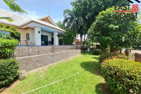 Casa de 3 dormitorios en Pattaya, Tailandia № 213116 - foto 4