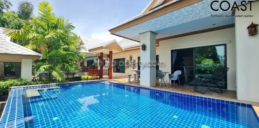Casa de 3 dormitorios en Pattaya, Tailandia № 213116