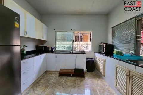 Casa de 2 dormitorios en Pattaya, Tailandia № 213119 - foto 10