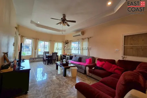 Casa de 2 dormitorios en Pattaya, Tailandia № 213119 - foto 4