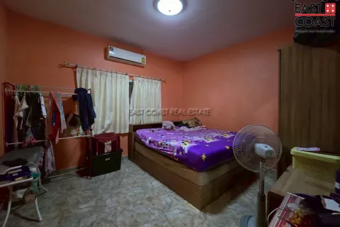 Casa de 2 dormitorios en Pattaya, Tailandia № 213119 - foto 13