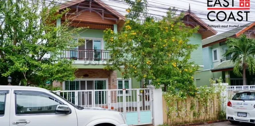 Casa de 5 dormitorios en Pattaya, Tailandia № 213118