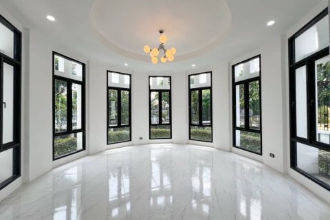 House in Kathu, Thailand 4 bedrooms № 120404 - photo 4