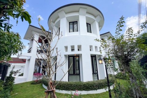 House in Kathu, Thailand 4 bedrooms № 120404 - photo 3
