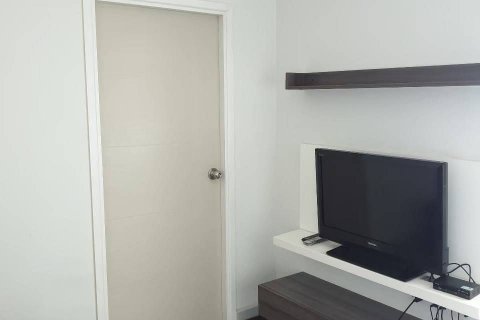 Studio dans le Condo à Sathon, Bangkok, Thaïlande  № 138098 - photo 4