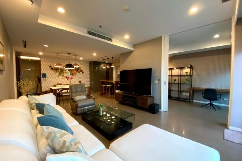 Condo in Khlong San, Bangkok, Thailand, 2 bedrooms  № 138099 - photo 15