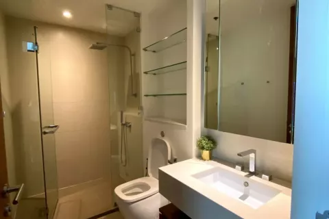 Condo in Khlong San, Bangkok, Thailand, 2 bedrooms  № 138099 - photo 2