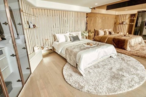 Кондоминиум с 2 спальнями в Ваттхане, Бангкок, Таиланд № 138097 - фото 4