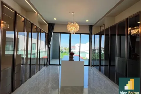 Casa de 5 dormitorios en Pattaya, Tailandia № 211554 - foto 19