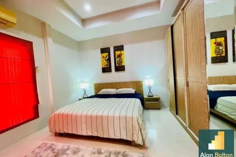Casa de 3 dormitorios en Pattaya, Tailandia № 211556 - foto 18