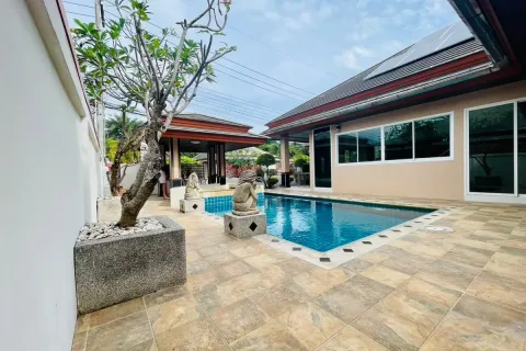 Casa de 3 dormitorios en Pattaya, Tailandia № 211556 - foto 20