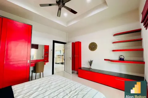 Casa de 3 dormitorios en Pattaya, Tailandia № 211556 - foto 17