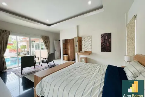 Casa de 3 dormitorios en Pattaya, Tailandia № 211556 - foto 12
