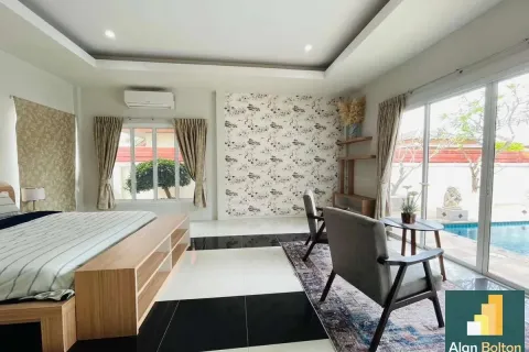 Casa de 3 dormitorios en Pattaya, Tailandia № 211556 - foto 13