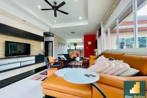 Casa de 3 dormitorios en Pattaya, Tailandia № 211556 - foto 6