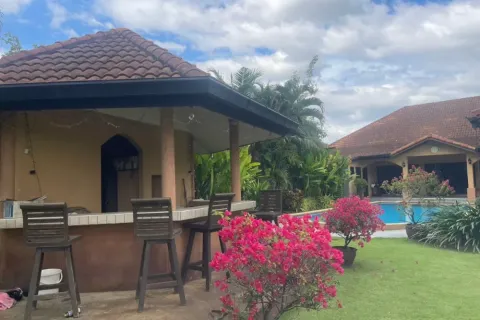 Casa de 4 dormitorios en Pattaya, Tailandia № 211555 - foto 18