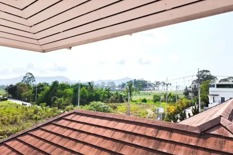 Casa de 4 dormitorios en Pattaya, Tailandia № 211558 - foto 13