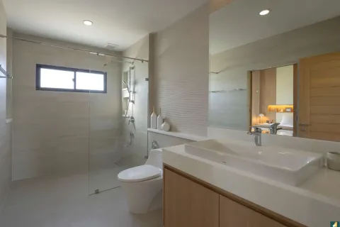 Casa de 3 dormitorios en Pattaya, Tailandia № 211560 - foto 8