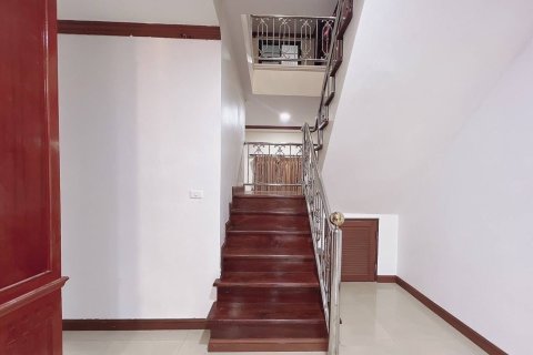 House in Phuket, Thailand 4 bedrooms № 147965 - photo 18