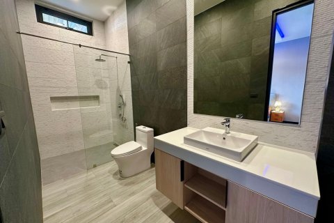 Villa in Phuket, Thailand 4 bedrooms № 146117 - photo 30