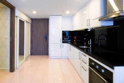 Condo in Pattaya, Thailand, 2 bedrooms  № 168964 - photo 12