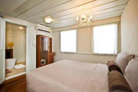 House in Chiang Mai, Thailand 8 bedrooms № 168969 - photo 25