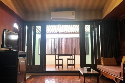 House in Chiang Mai, Thailand 8 bedrooms № 168969 - photo 14